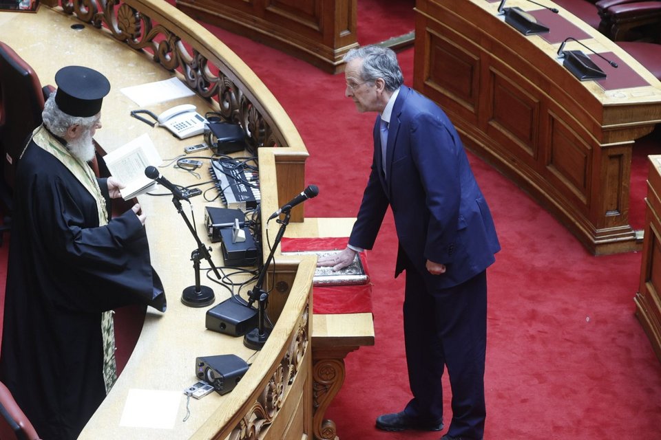 Ο Αντώνης Σαμαράς ορκίστηκε βουλευτής