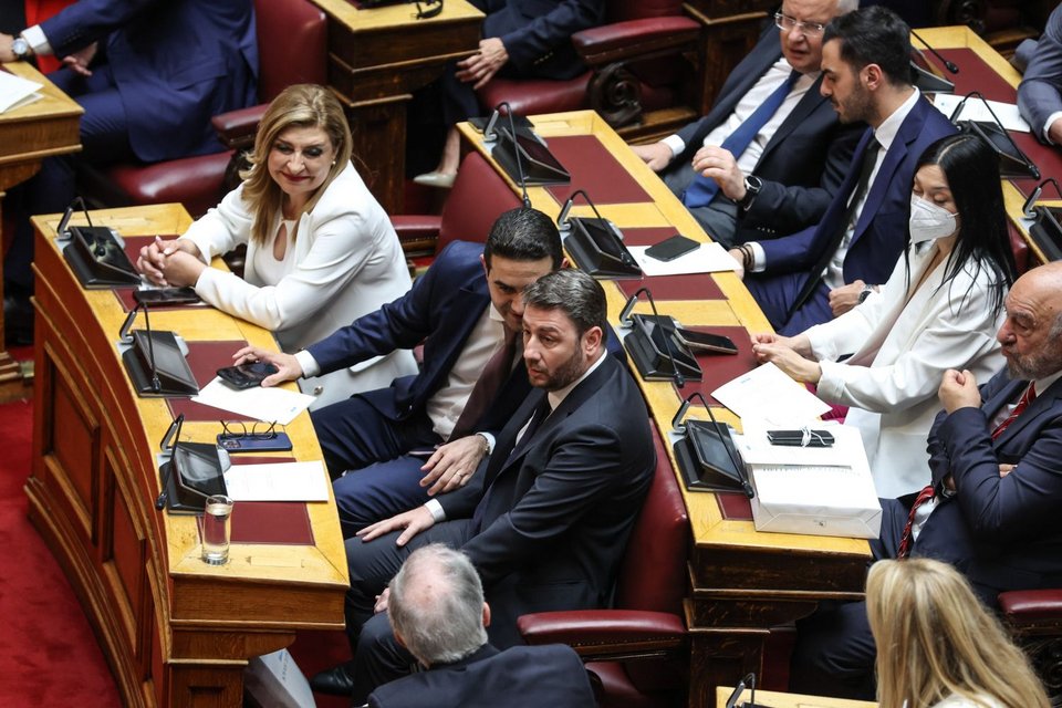 Δίπλα στον πρόεδρο του ΠΑΣΟΚ Νίκο Ανδρουλάκη, ο Μιχάλης Κατρίνης και η Ευαγγελία Λιακούλη