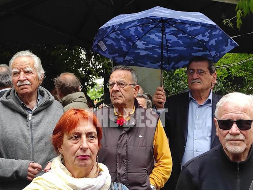 Ο δήμαρχος Πατρέων, Κώστας Πελετίδης, στην πορεία για την Πρωτομαγιά