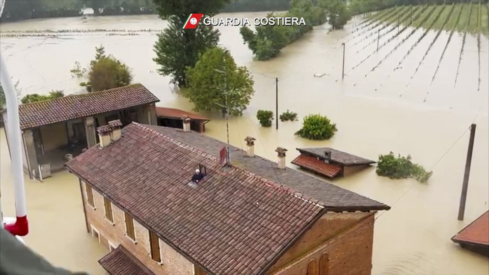 Πλημμύρες με πέντε νεκρούς στη Ιταλία, Εμίλια Ρομάνια