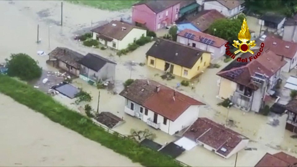 Πλημμύρες με πέντε νεκρούς στη Ιταλία, Εμίλια Ρομάνια