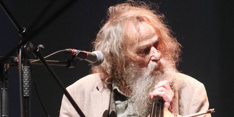 Ο μουσικός Αντώνης Ξυλούρης, γνωστός ως «Ψαραντώνης», υποψήφιος με ΜέΡΑ25