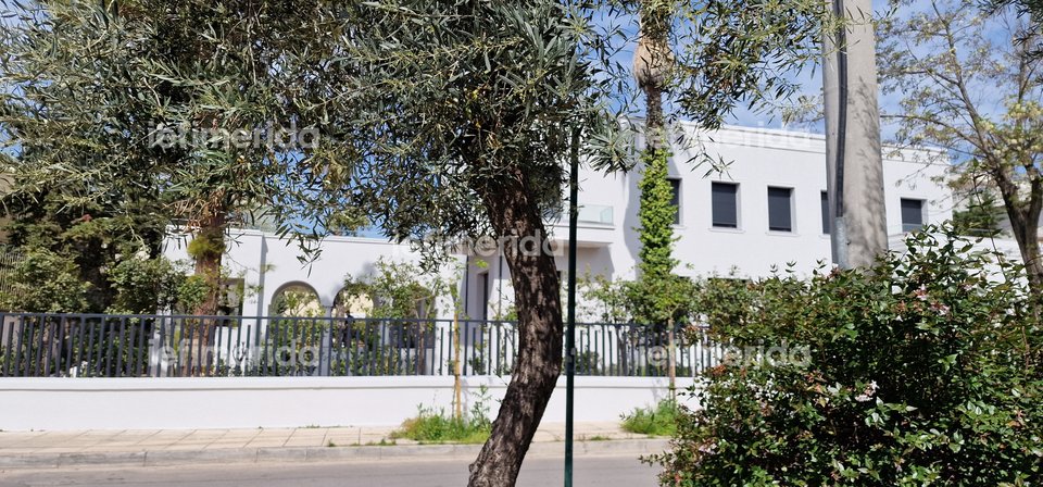 Αγνώριστη η πρώην Αρχιεπισκοπική κατοικία στο Ψυχικό