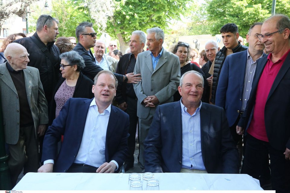 Ο Κώστας Αχ.Καραμαλής και ο πρώην πρωθυπουργός Κώστας Καραμανλής