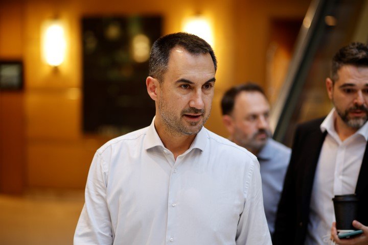 Ο Αλέξης Χαρίτσης στην ΚΕ του ΣΥΡΙΖΑ