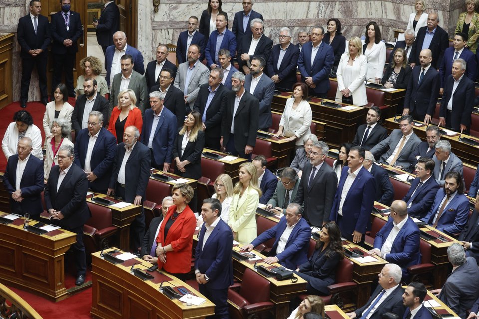 Αλέξης Τσίπρας, Όλγα Γεροβασίλη και άλλοι βουλευτές ΣΥΡΙΖΑ έκαναν πολιτικό όρκο