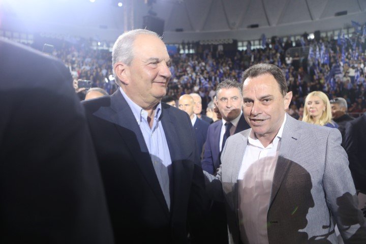 Ο Κώστας Καραμανλής στην ομιλία Μητσοτάκη