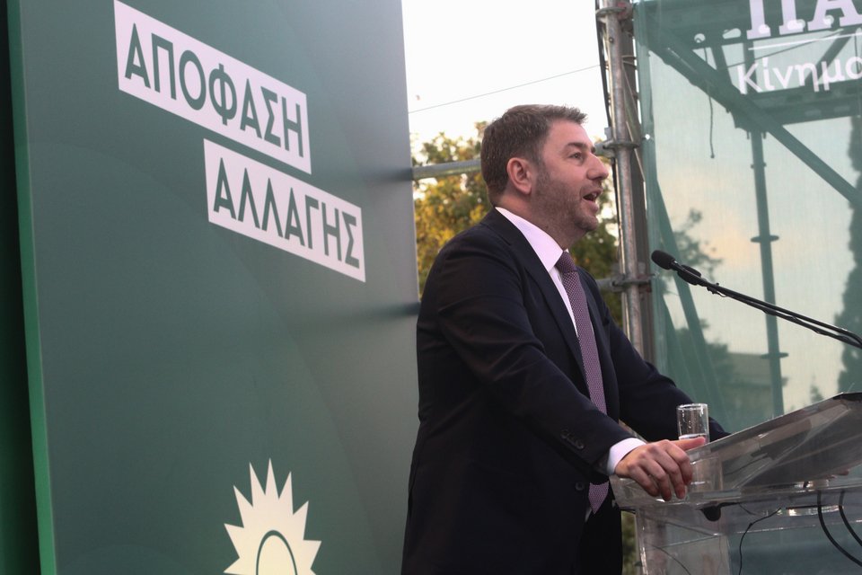 Ο Νίκος Ανδρουλάκης στη συγκέντρωση του ΠΑΣΟΚ στο Θησείο / Φωτογραφία: Eurokinissi-Γιάννης Παναγόπουλος / Βασίλης Ρεμπάπης