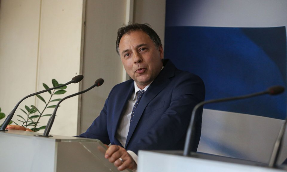 O Θόδωρος Πελαγίδης μιλά στα ΜΜΕ