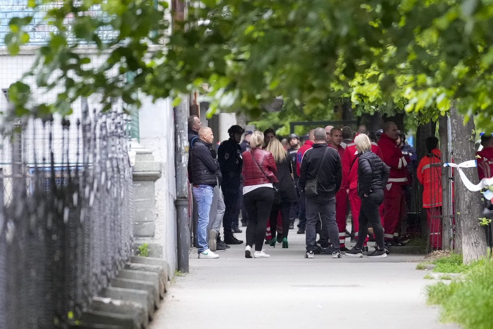 Βελιγράδι, μακελειό σε δημοτικό σχολείο
