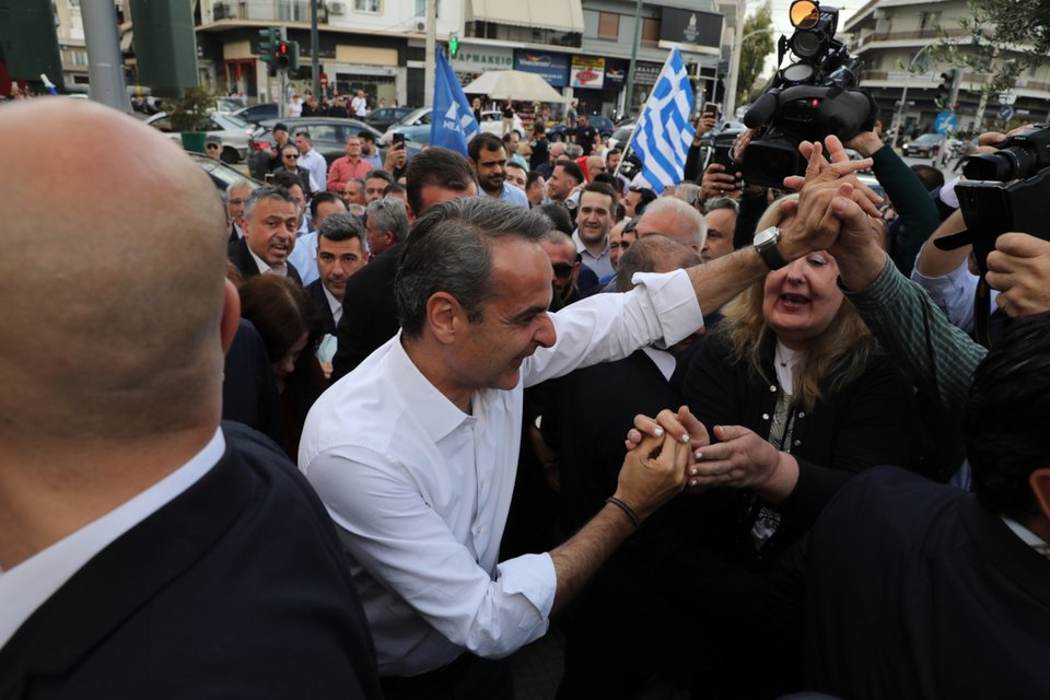 Ο Κυριάκος Μητσοτάκης στο Περιστέρι / Φωτογραφία: ΑΠΕ-ΜΠΕ/Γιώργος Βιτσαράς