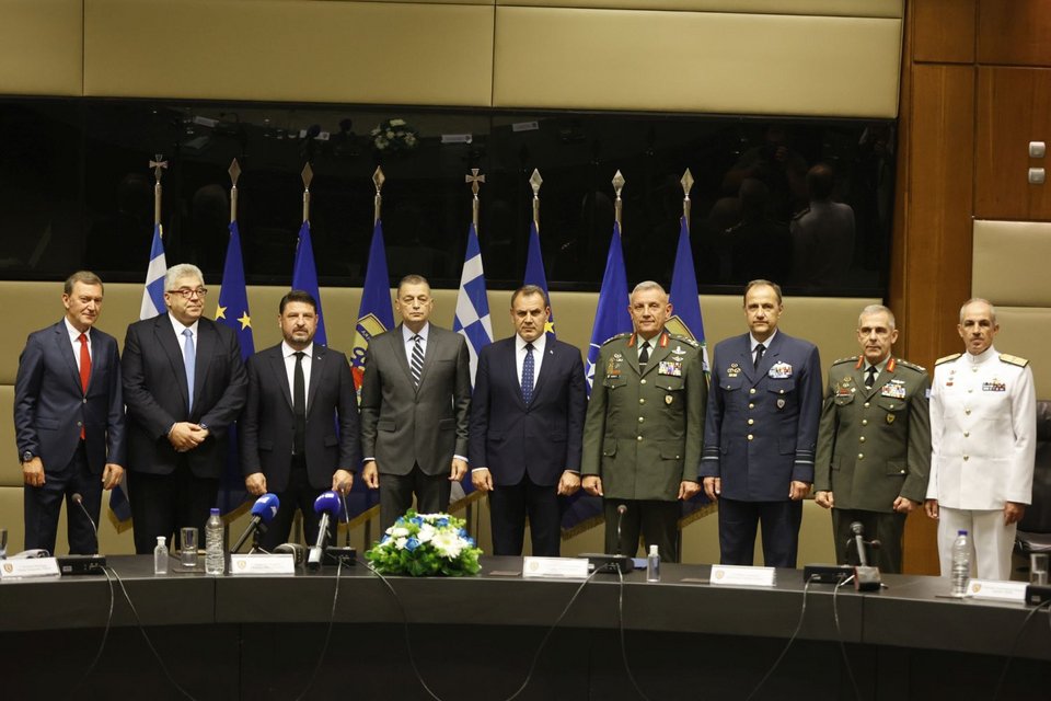 Τελετή παράδοσης-παραλαβής στο υπουργείο Εθνικής Άμυνας από τον υπουργό Νίκο Παναγιωτόπουλο στον υπηρεσιακό υπουργό Αλκιβιάδη Στεφανή