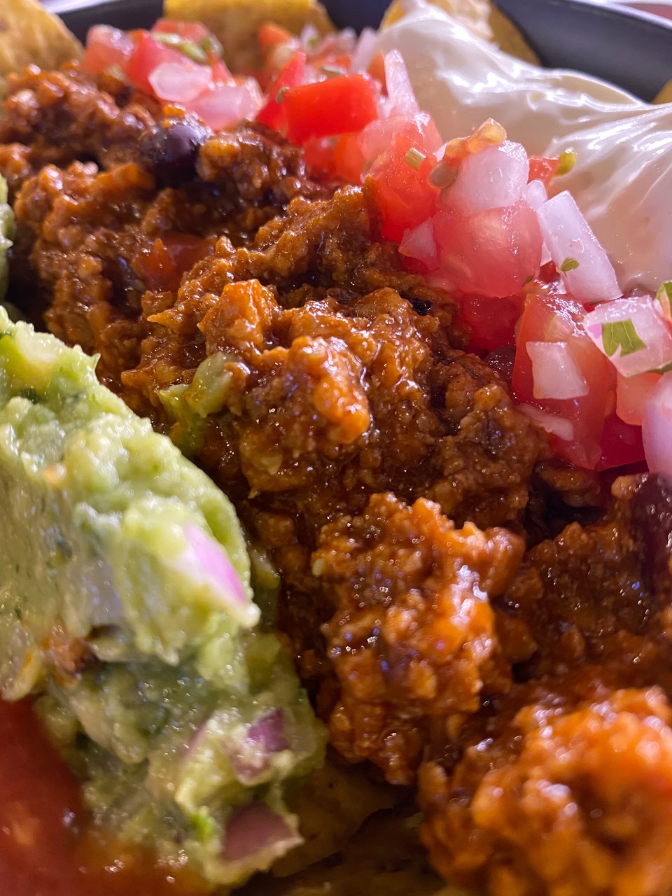 Τα τραγανά nachos με το πολύ νόστιμο chili con carne του Mexha / Φωτογραφία: Μάνος Λειβαδάρος/iefimerida