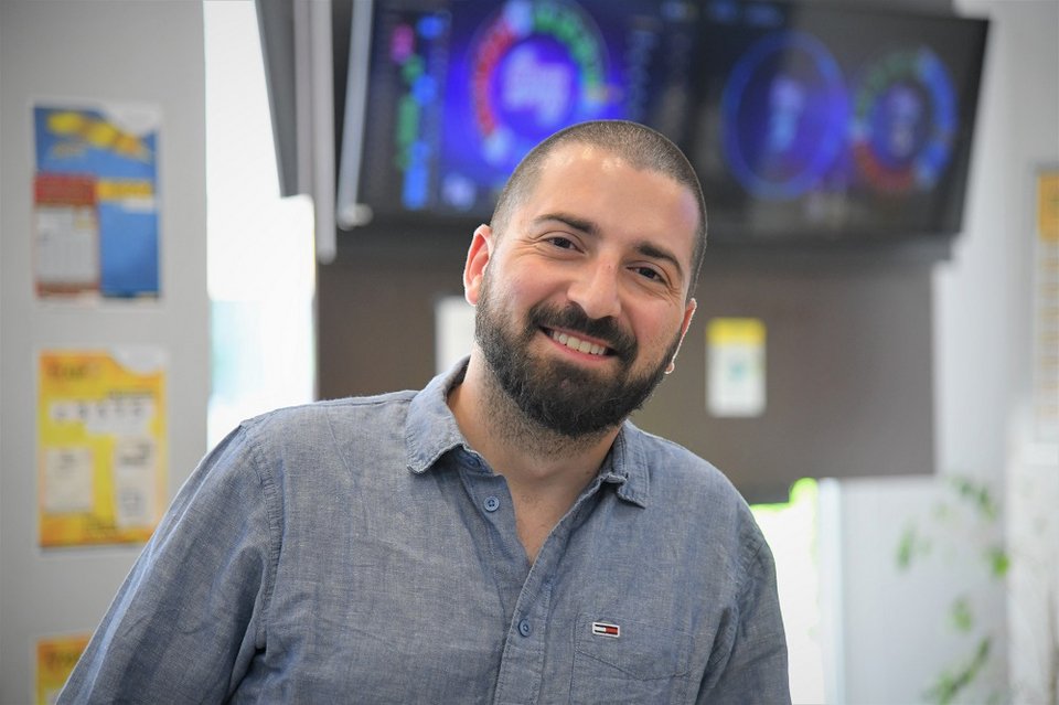 Στράτος Σαπλαούρας, ιδιοκτήτης καταστήματος ΟΠΑΠ επί της Μιχαλακοπούλου 45