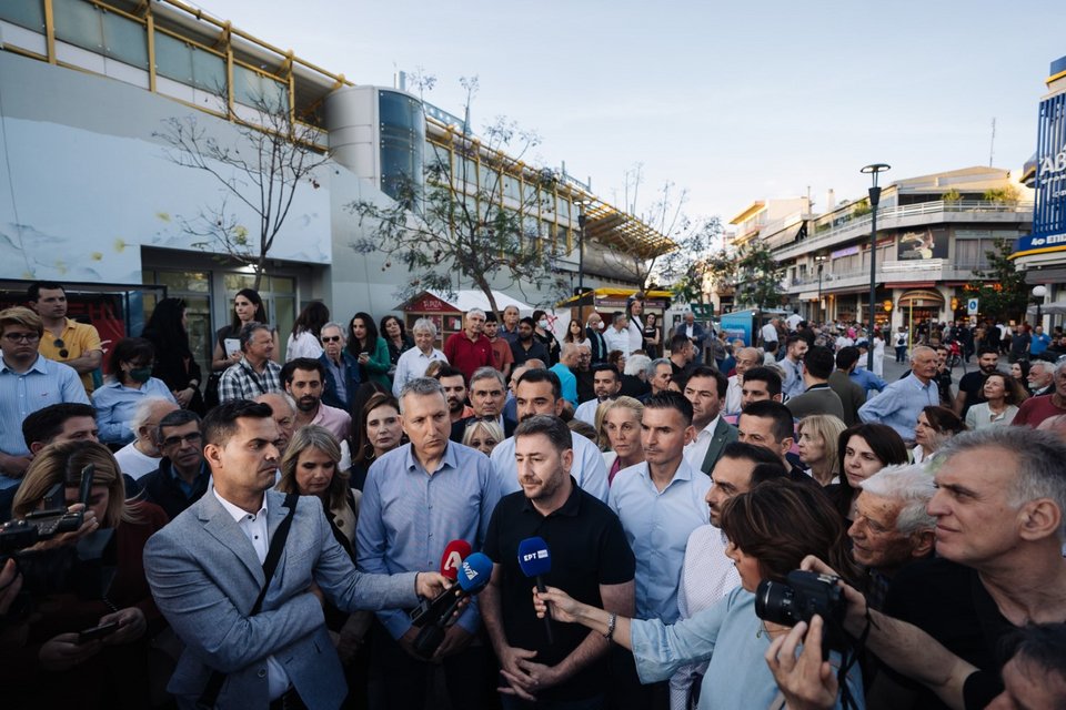 Ο πρόεδρος του ΠΑΣΟΚ σε δηλώσεις κατά την επίσκεψή του στο Μαρούσι Αττικής / Φωτογραφία: Intime -ΓΕΩΡΓΙΟΥ ΝΙΚΟΛΑΣ