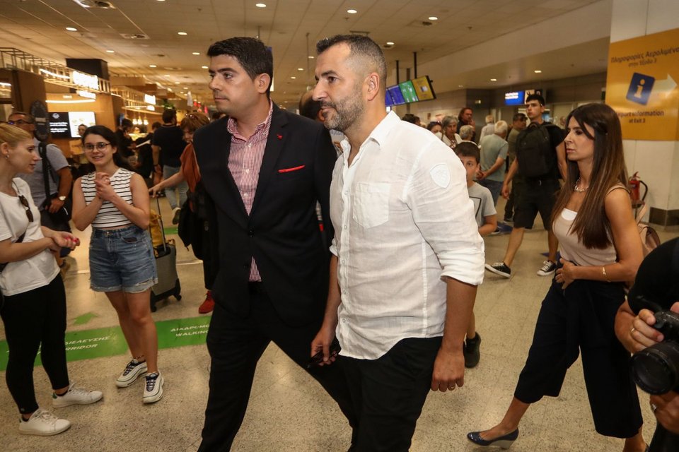 Στην Ελλάδα για να υπογράψει στον Ολυμπιακό ο Ντιέγκο Μαρτίνεθ