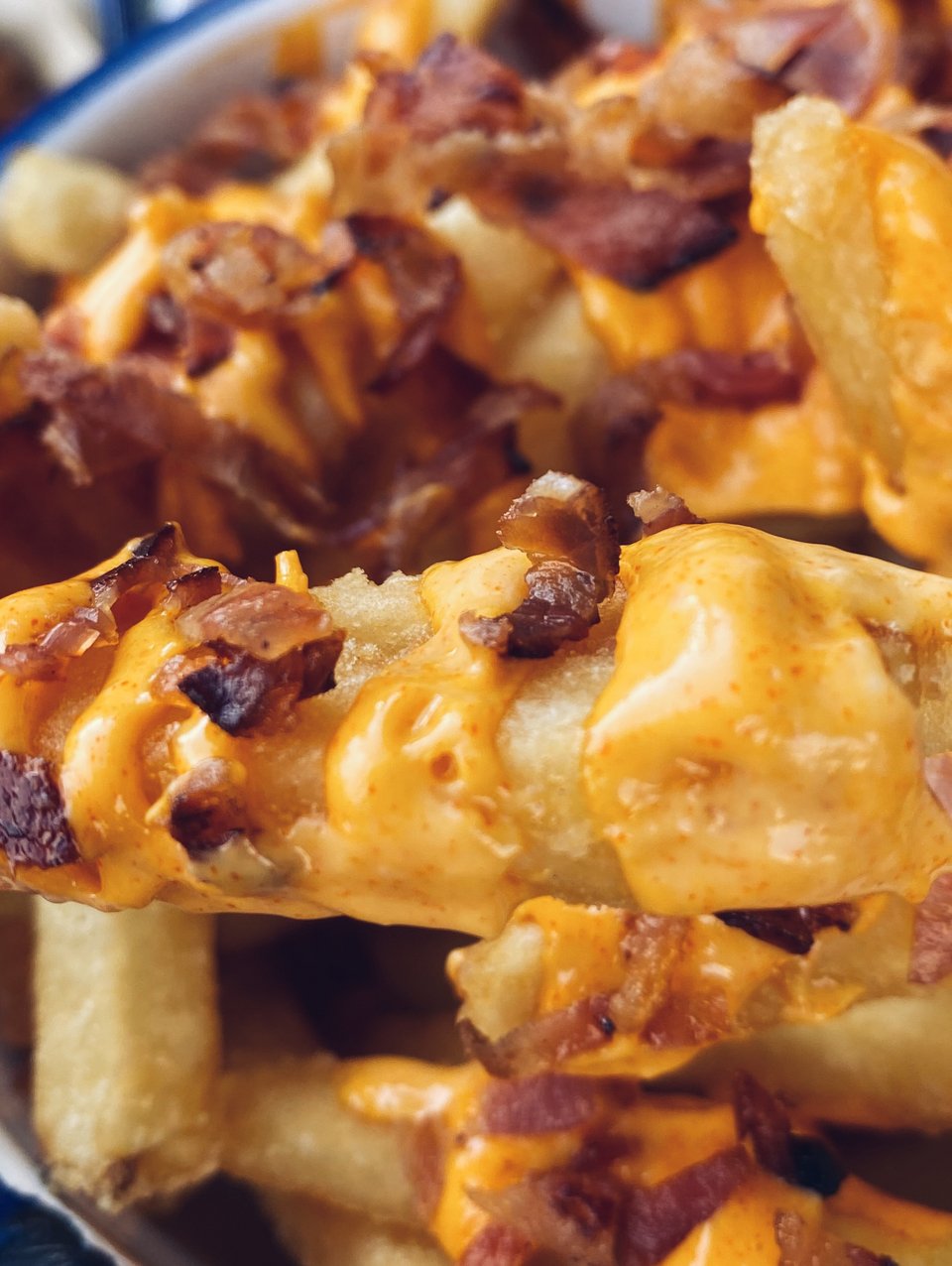 Οι πατάτες είναι από μόνες τους ένας λόγος για να επισκεφθεί κανείς το Raw Street Burger / Φωτογραφία: Μάνος Λειβαδάρος/iefimerida