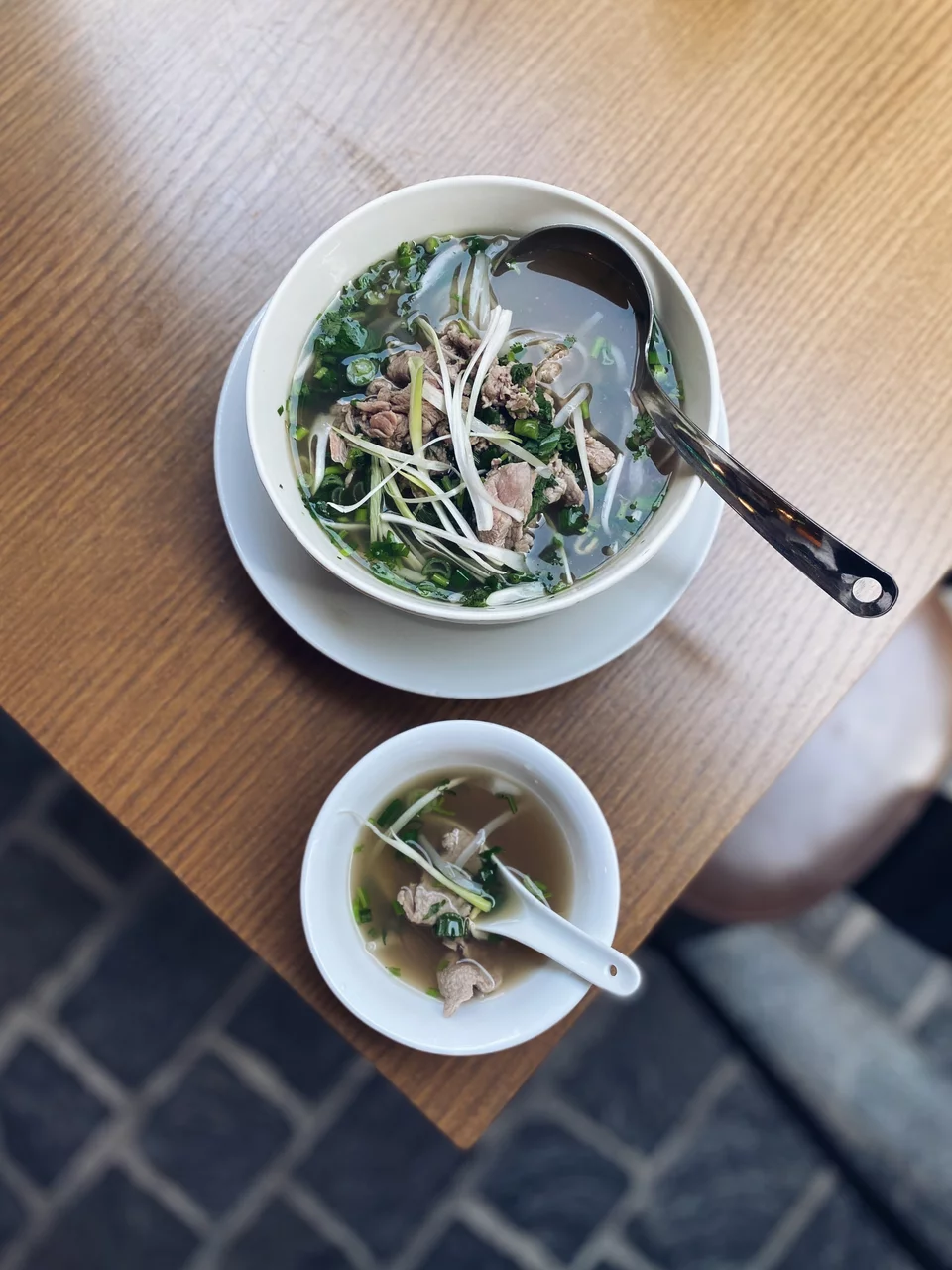 Προσθέστε στη pho λεμόνι ή ένα spicy μείγμα μπαχαρικών αν σας αρέσουν τα καυτερά / Φωτογραφία: Μάνος Λειβαδάρος/iefimerida