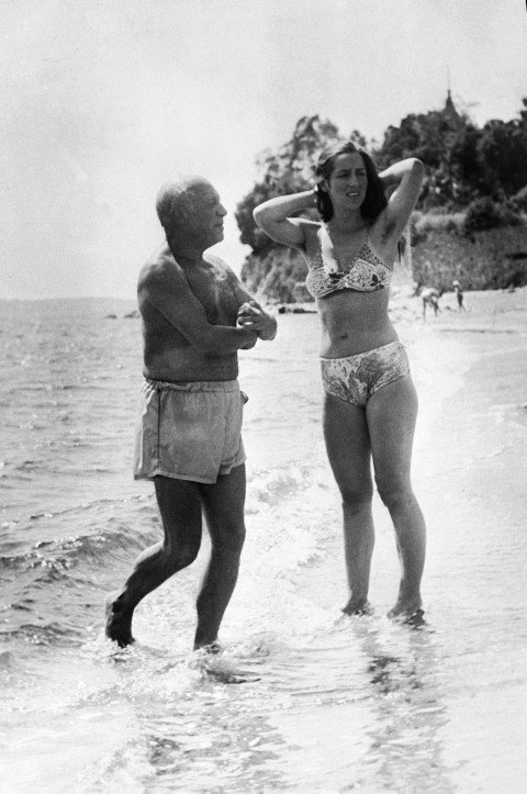 Πικάσο και Ζιλό στην Αντίμπ το 1949 / Φωτογραφία: Keystone-France/Gamma-Keystone via Getty Images