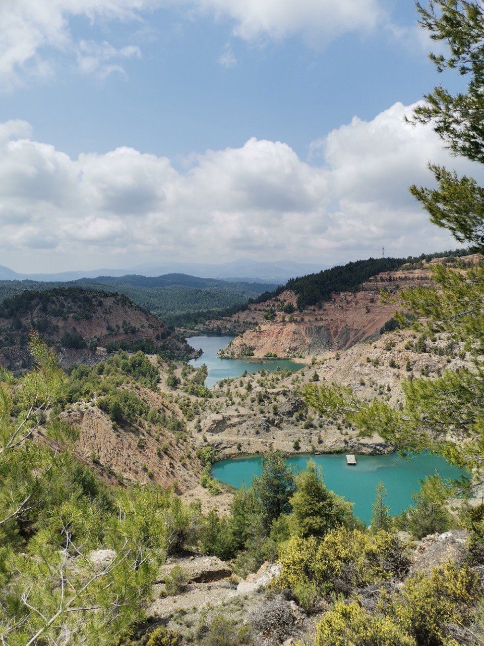 Μπάνιο σε φυσικές λίμνες στη Βόρεια Ευβοια