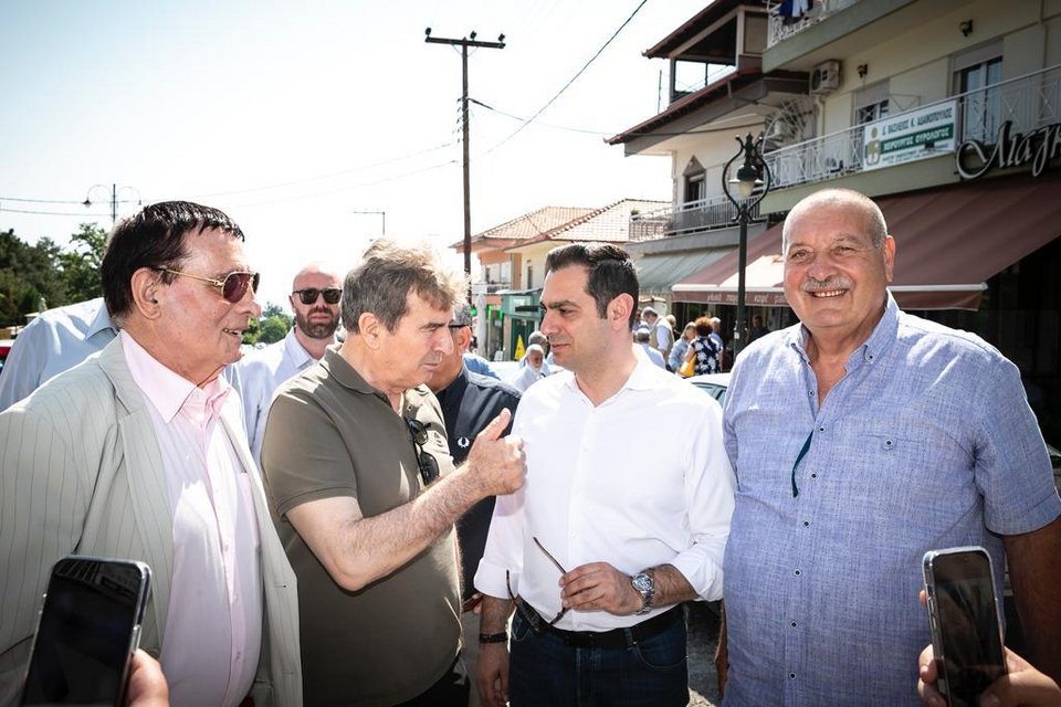 Κλιμάκιο της ΝΔ υπό το Νίκο Παναγιωτόπουλο και τον Μιχάλη Χρυσοχοΐδη στην Πιερία