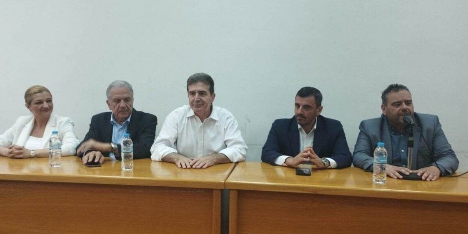 O Χρυσοχοϊδης σε συνέντευξη τύπου με κλιμάκιο της ΝΔ