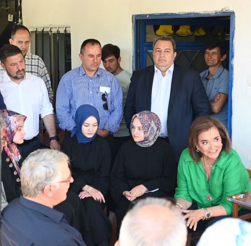 Η Ντόρα Μπακογιάννη σε περιοδεία στη Ροδόπη. Χαρδαλιάς και Στυλιανίδης παρόντες