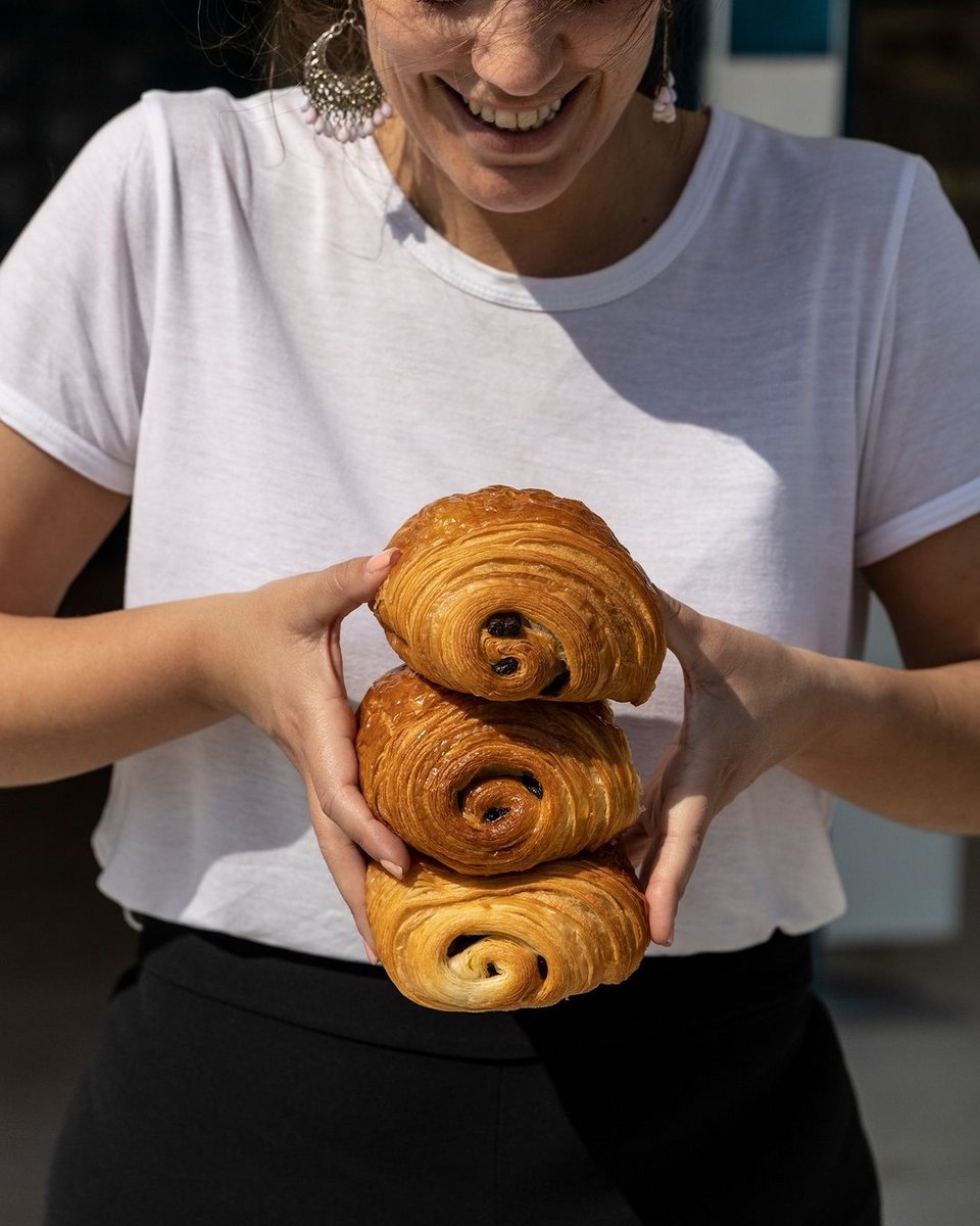 Τα κρουασάν με σοκολάτα είναι το best seller του Flaked Croissanterie.