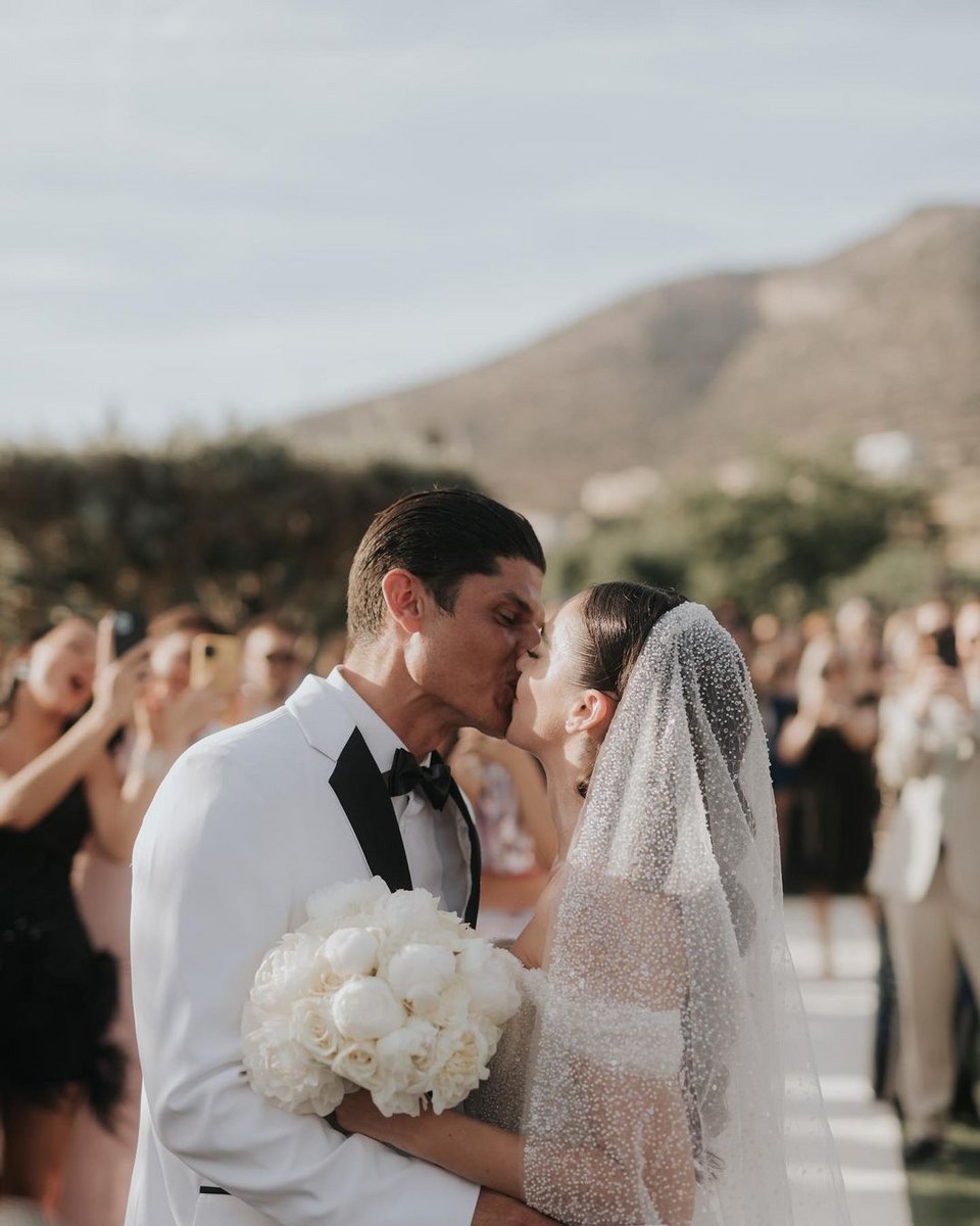 Παντρεύτηκε η Κωνσταντίνα Σουλτάτη του Μy Style Rocks -Με παραμυθένιο νυφικό [εικόνες]