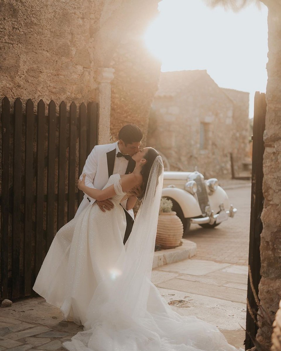 Παντρεύτηκε η Κωνσταντίνα Σουλτάτη του Μy Style Rocks -Με παραμυθένιο νυφικό [εικόνες]