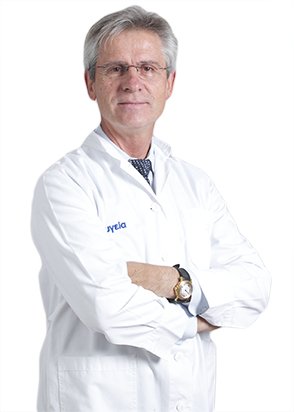 Ο Δρ. Ιωάννης Καλαβρυτινός