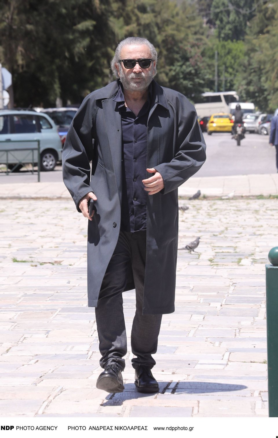 Λάκης Λαζόπουλος