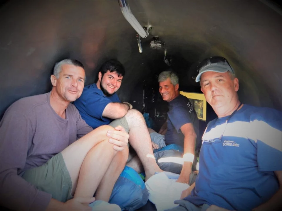 Ο Πέτρος Μαθιουδάκης (δεύτερος από αριστερά) στο υποβρύχιο «TITAN» το 2019 / Φωτογραφία: Facebook