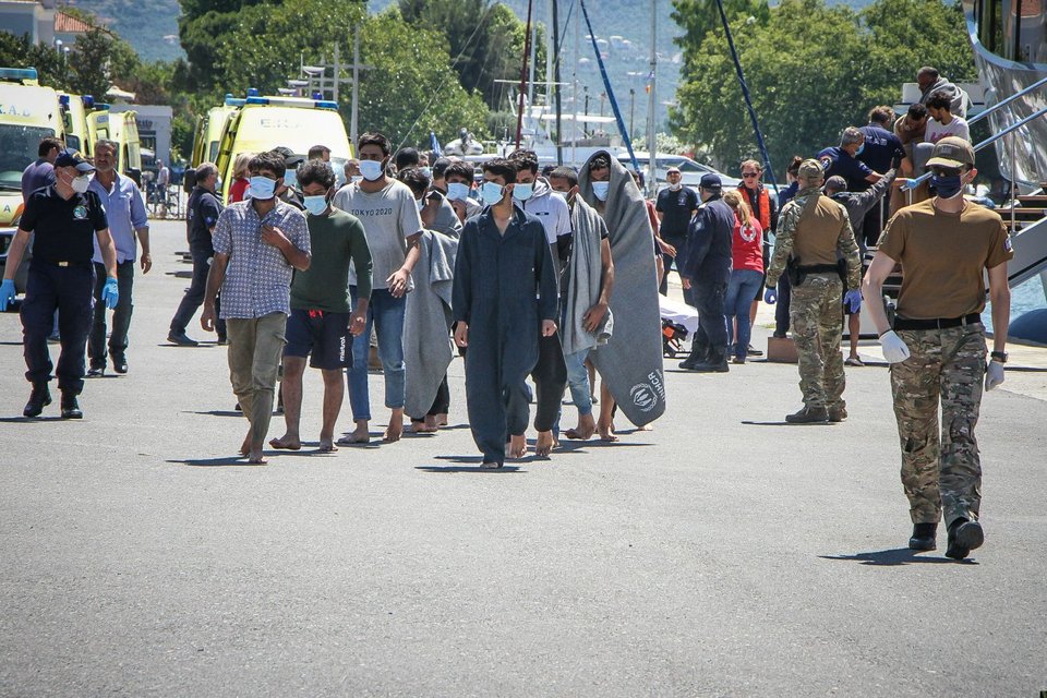 Ναυάγιο στην Πύλο: Ενεργοποιήθηκε το ειδικό σχέδιο διαχείρισης ανθρωπίνων απωλειών - Φόβοι για εκατοντάδες νεκρούς