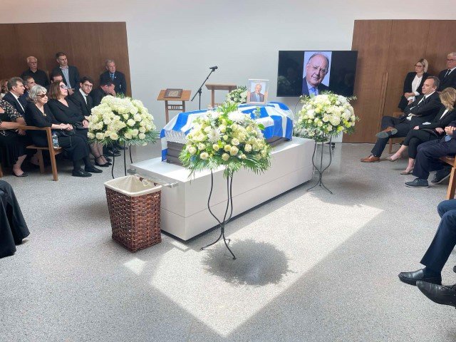 Η σορός του Θ. Πάγκαλου στο αποτεφρωτήριο Ριτσώνας