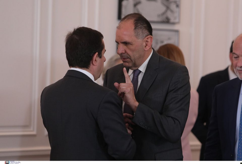 Γεραπετρίτης συμβουλεύει Μηταράκη