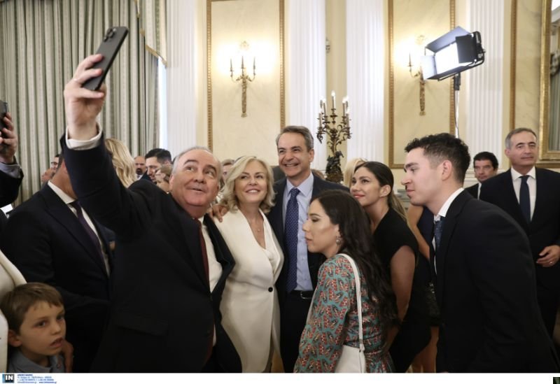 Και μια ακόμη με την οικογένεια Παπαθανάση. 