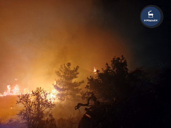 Φωτιά στη Ρόδο
