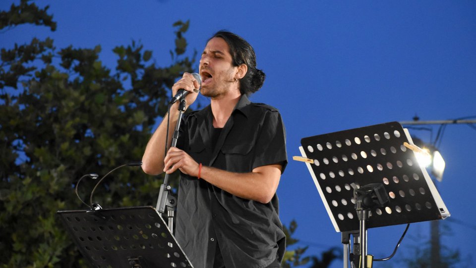 Ο Άγγελος Θεοδωράκης (εγγονός του Μίκη)