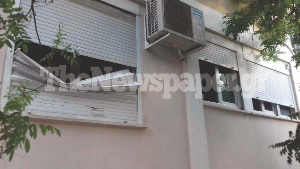 Τηλεόραση εξερράγη την ώρα που παιδιά έπαιζαν βιντεοπαιχνίδι στον Βόλο