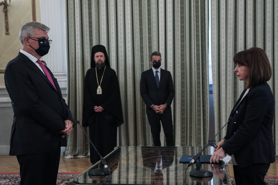 Στιγμιότυπο από την ορκωμοσία του Πάνου Τσακλόγλου τον Αύγουστο του 2020