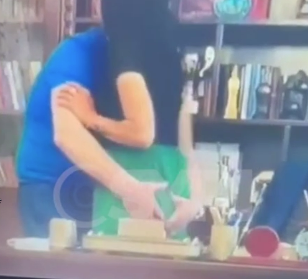 Αλβανία: Στη δημοσιότητα ροζ βίντεο με πρωταγωνιστή δήμαρχο