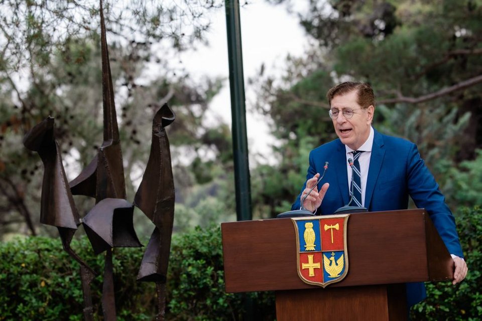 Καθηγητής Κώστας Συνολάκης