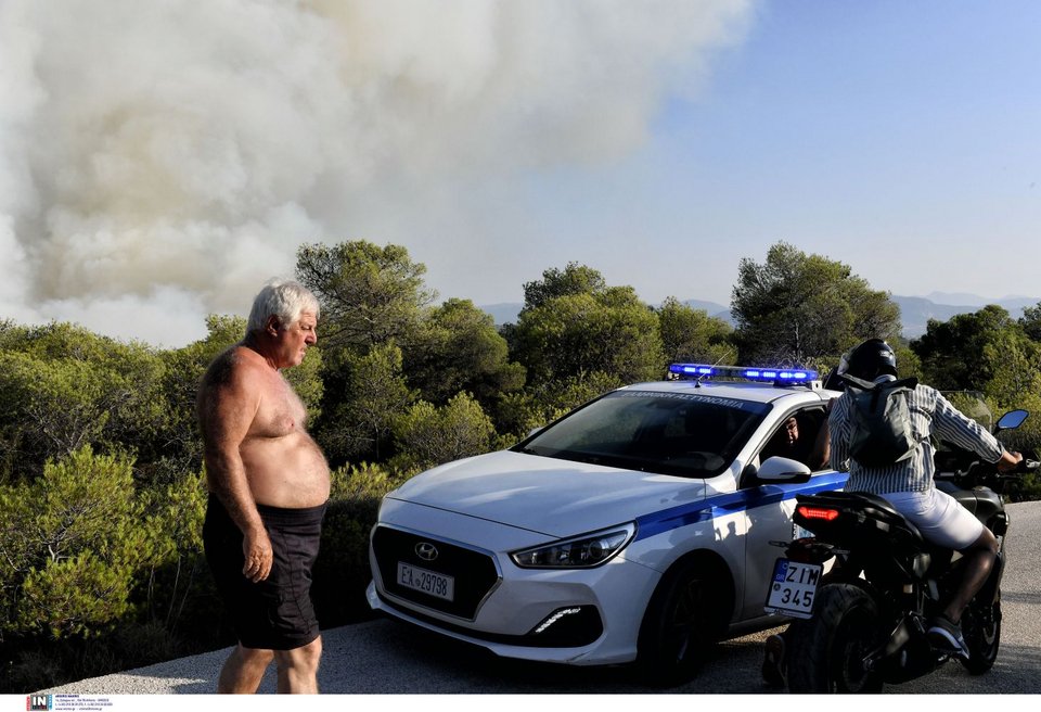 Φωτιά στο Λουτράκι / Φωτογραφία: ΙΝΤΙΜΕ