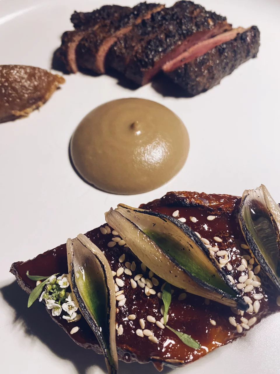 Το αρνί με μελιτζάνα.