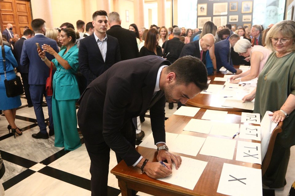 Ο βουλευτής Ανατολικής Αττικής του ΠΑΣΟΚ και πρώτη φορά εκλεγμένος, Μανώλης Χριστοδουλάκης  