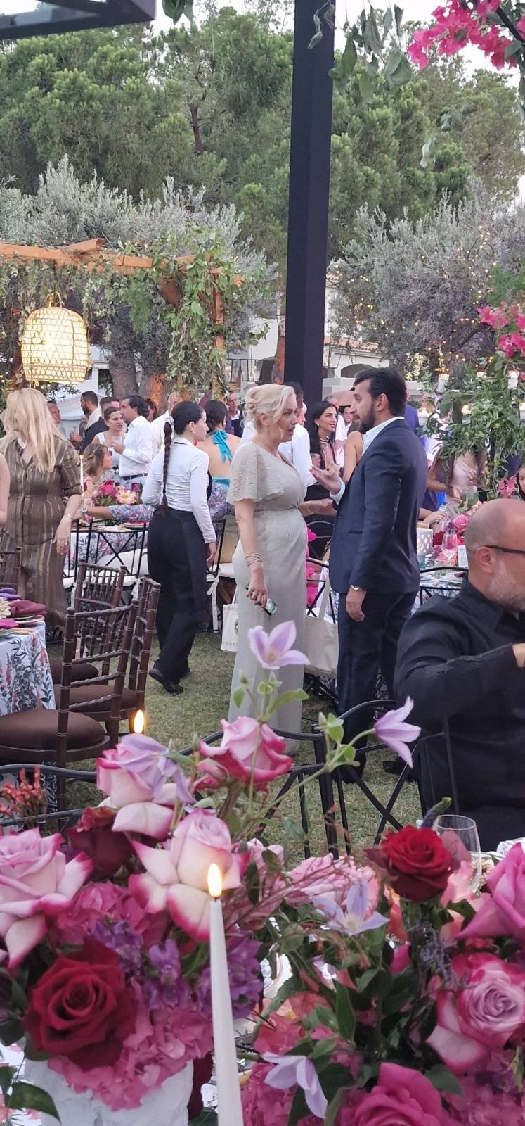 Ο Θάνος Πετρέλης με την σύζυγό του