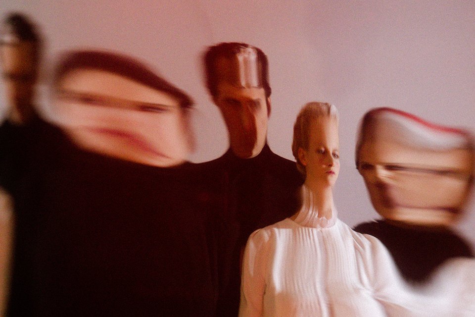 « Συμπτώματα από την έλλειψη βάρους»  @Mariza Kapsabeli