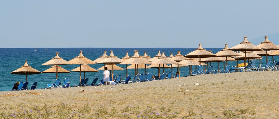 Η παραλία στον Αγιοκαμπο