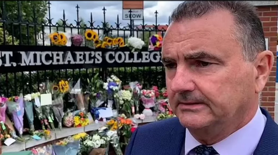 Ο διευθυντής του κολεγίου